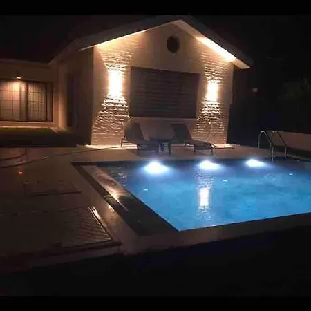 Villa Peaceful In Kayakoey 2 Bedroom 4 Person *